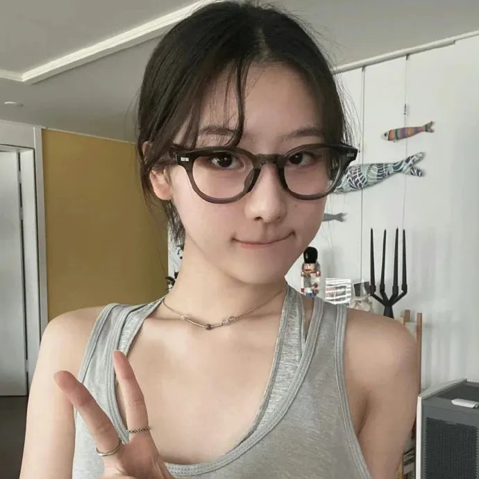生活，动画封面
